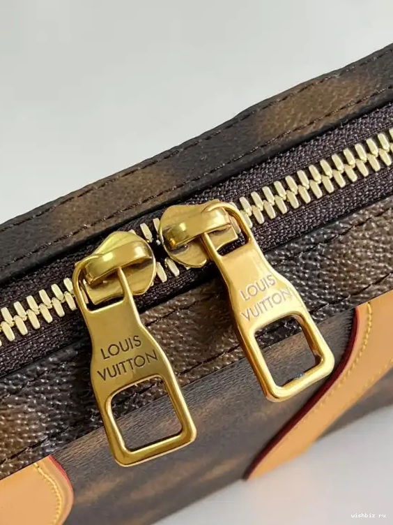 WIS LOUIS SOFT VUITTON TRUNK 0704